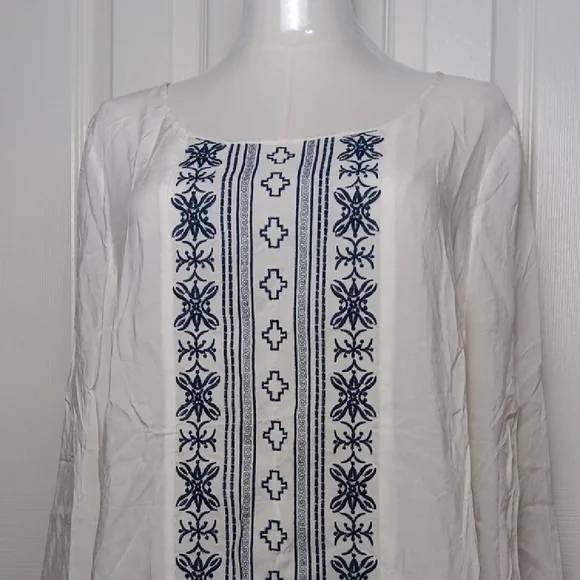 Altar'd State Cream Boho Style Tunic with Navy Embroidery - Picture 2 of 11